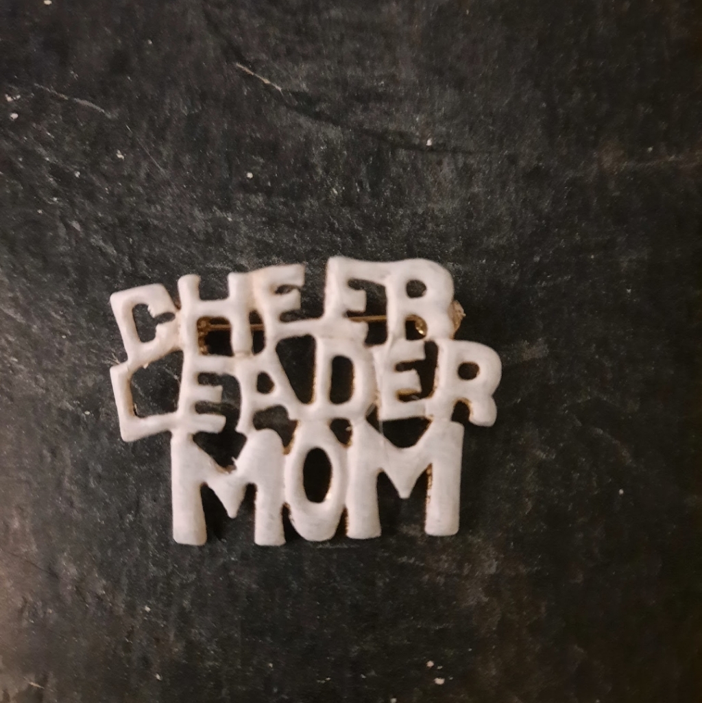 Cheer Leader Pin 11$